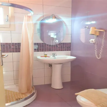 Private Premium For A Pleasant In A Beautiful Place With Pool Ac Affittacamere 3*